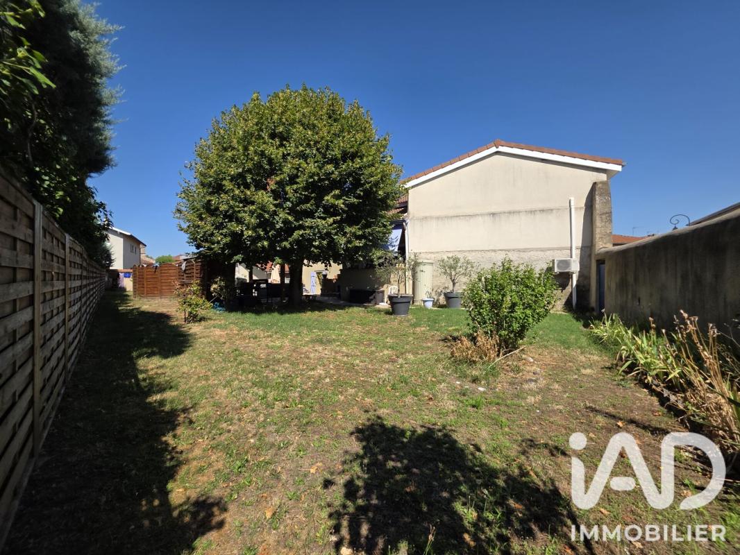 Maison 10 Pièce(s) Saint-Marcellin-en-Forez - Photo 9