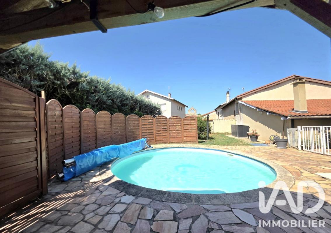 Maison 10 Pièce(s) Saint-Marcellin-en-Forez - Photo 13