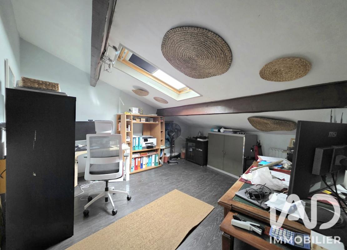 Maison 10 Pièce(s) Saint-Marcellin-en-Forez - Photo 23