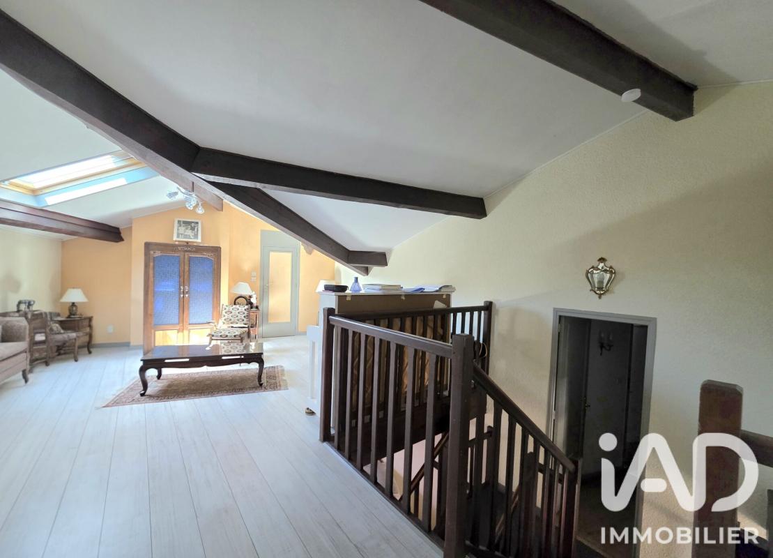 Maison 10 Pièce(s) Saint-Marcellin-en-Forez - Photo 26