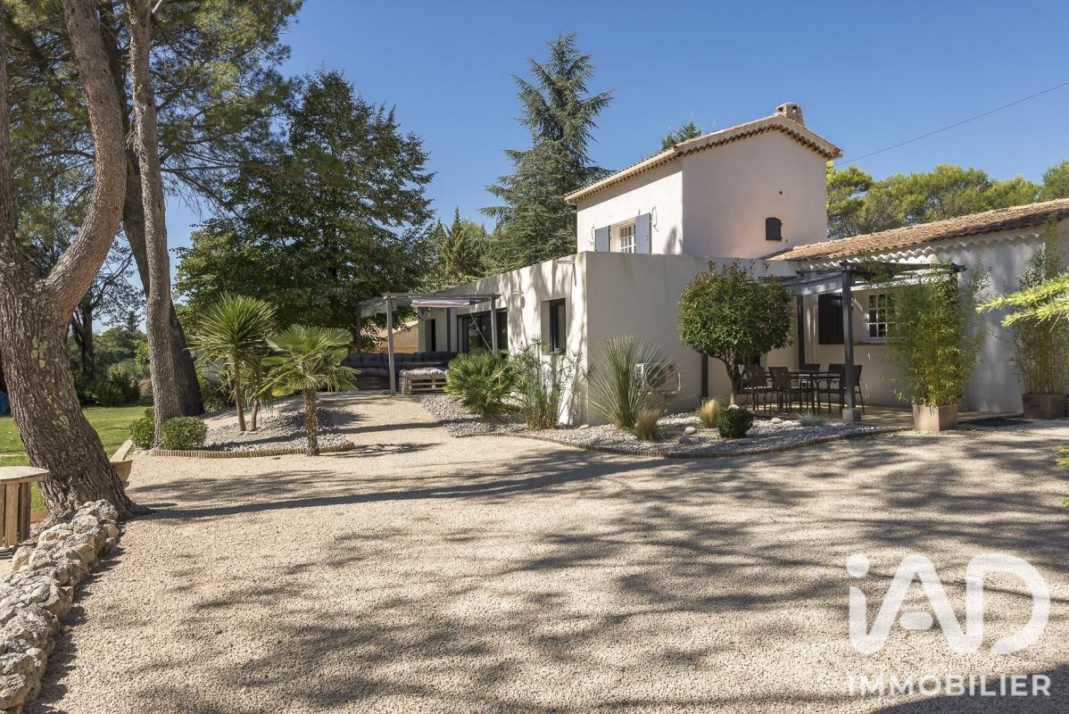 Maison 6 Pièce(s) Saint-Cannat - Photo 2