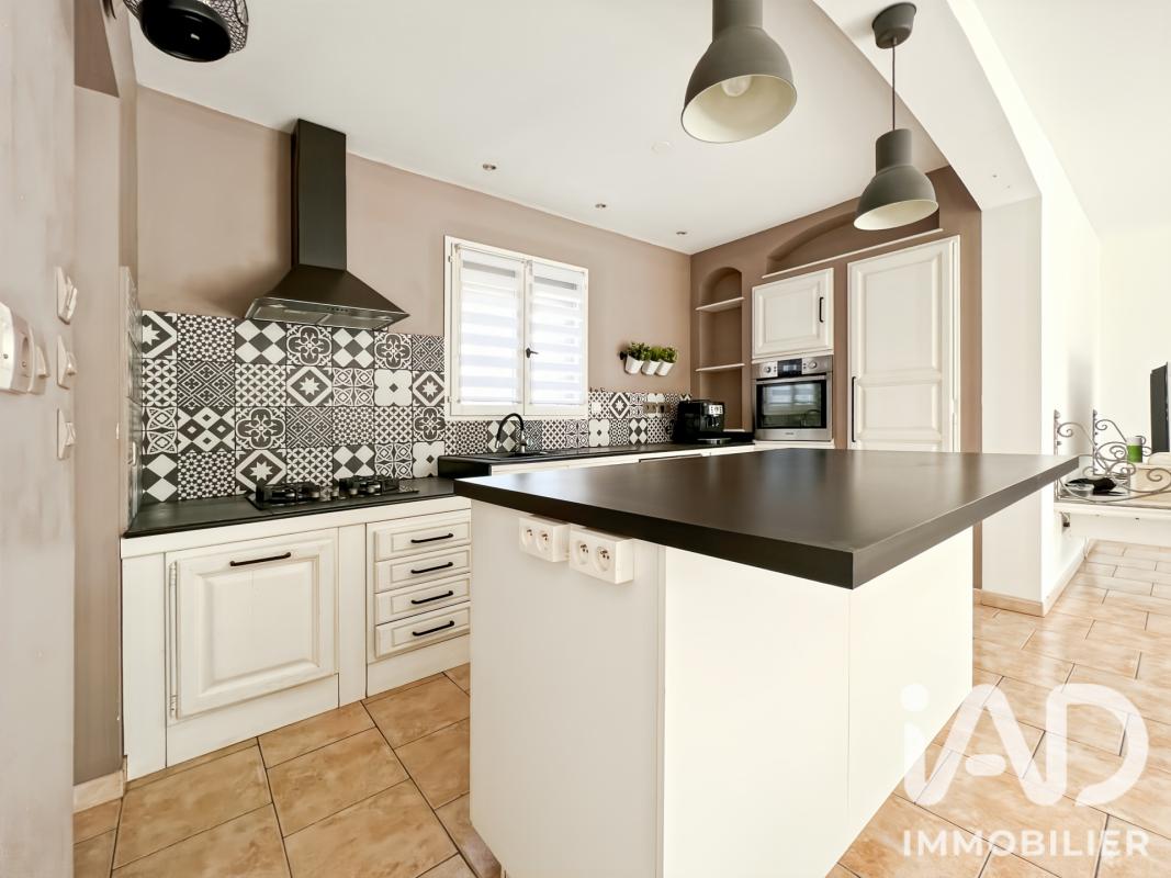 Maison 8 Pièce(s) Saint-Martin-de-Crau - Photo 14