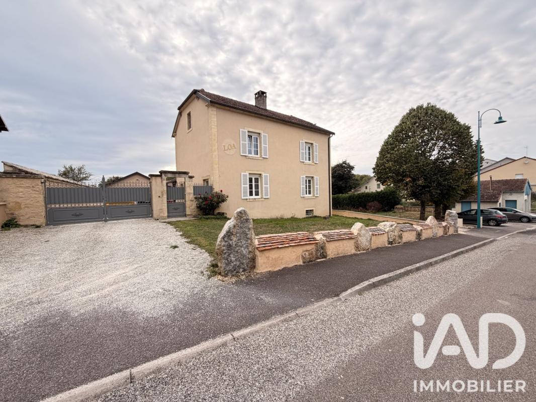 Maison 7 Pièce(s) Menoux
