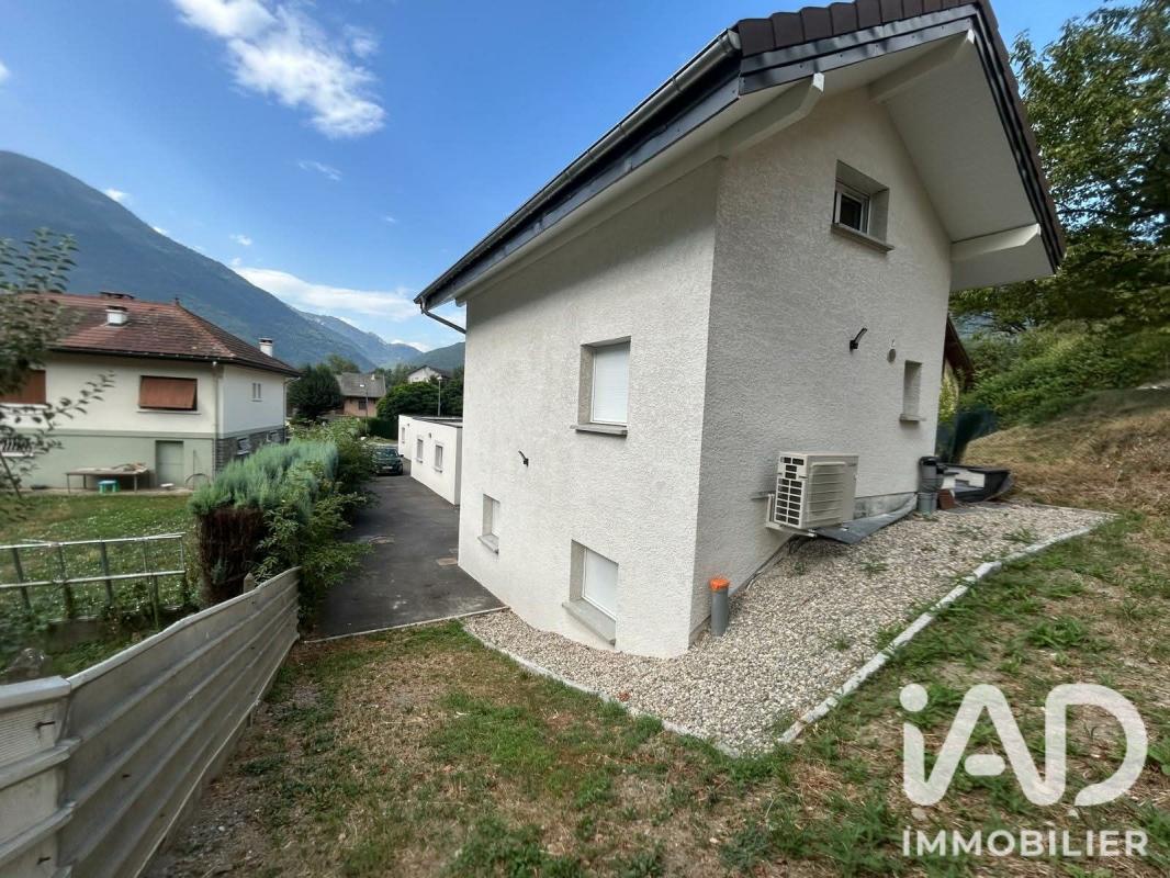 Maison 8 Pièce(s) Saint-Avre - Photo 10