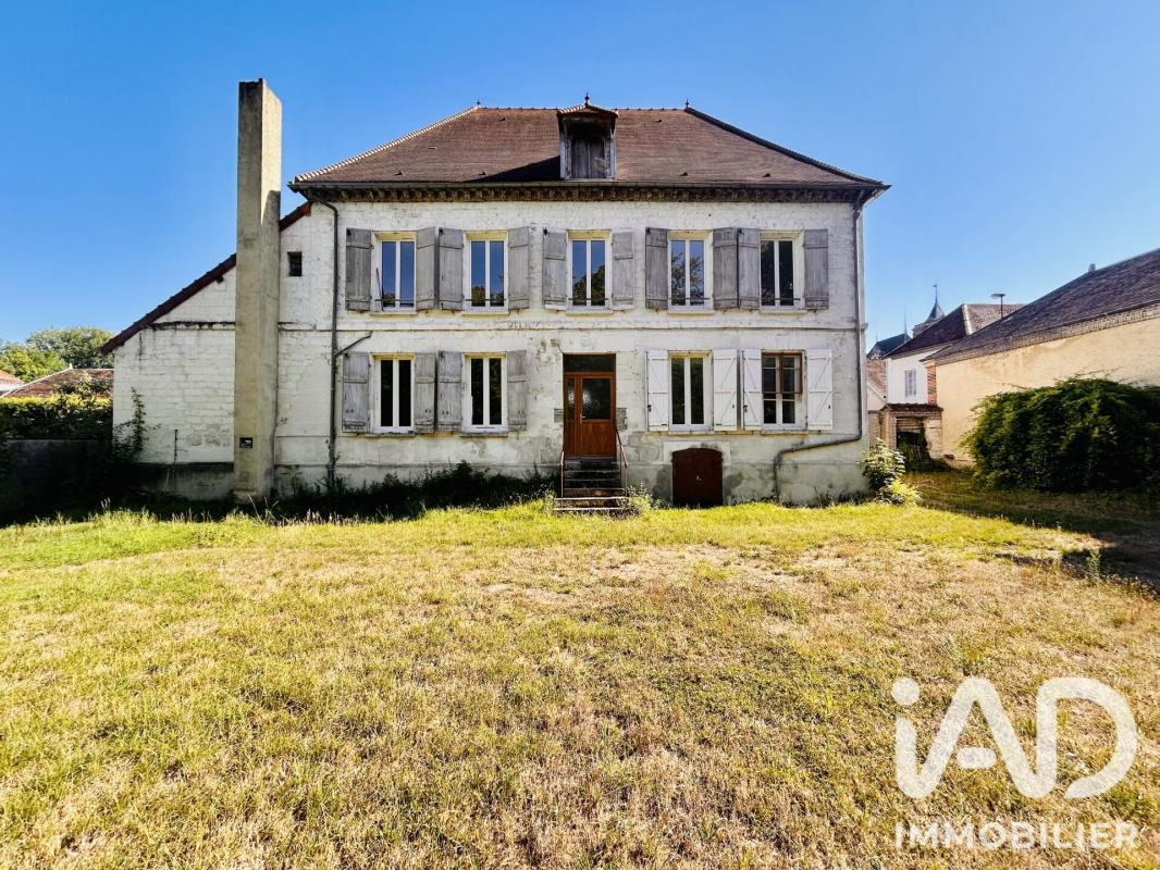 Maison 8 Pièce(s) Estissac - Photo 1