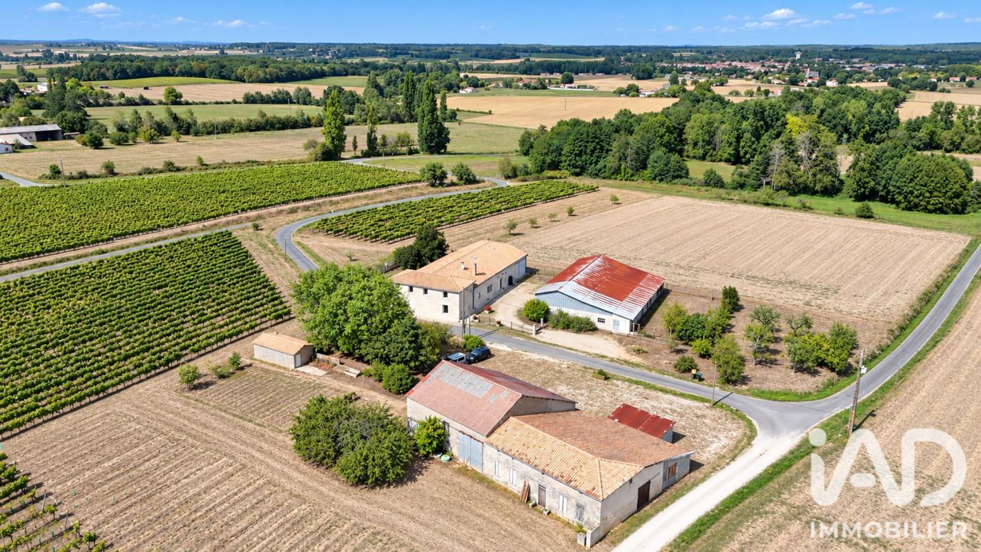 Maison 8 Pièce(s) Baignes-Sainte-Radegonde