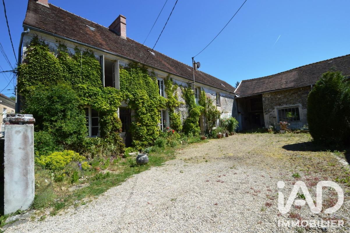 Maison longère 12 Pièce(s) Saint-Denis-lès-Rebais