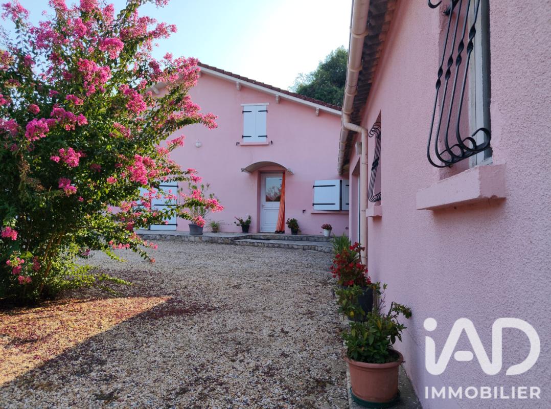 Maison de village 5 Pièce(s) La Barde