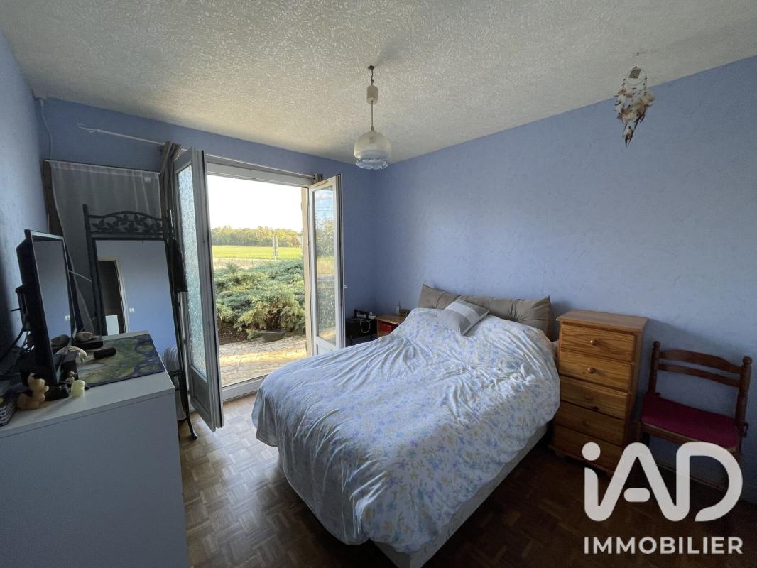 Maison 4 Pièce(s) Nesle-et-Massoult - Photo 10