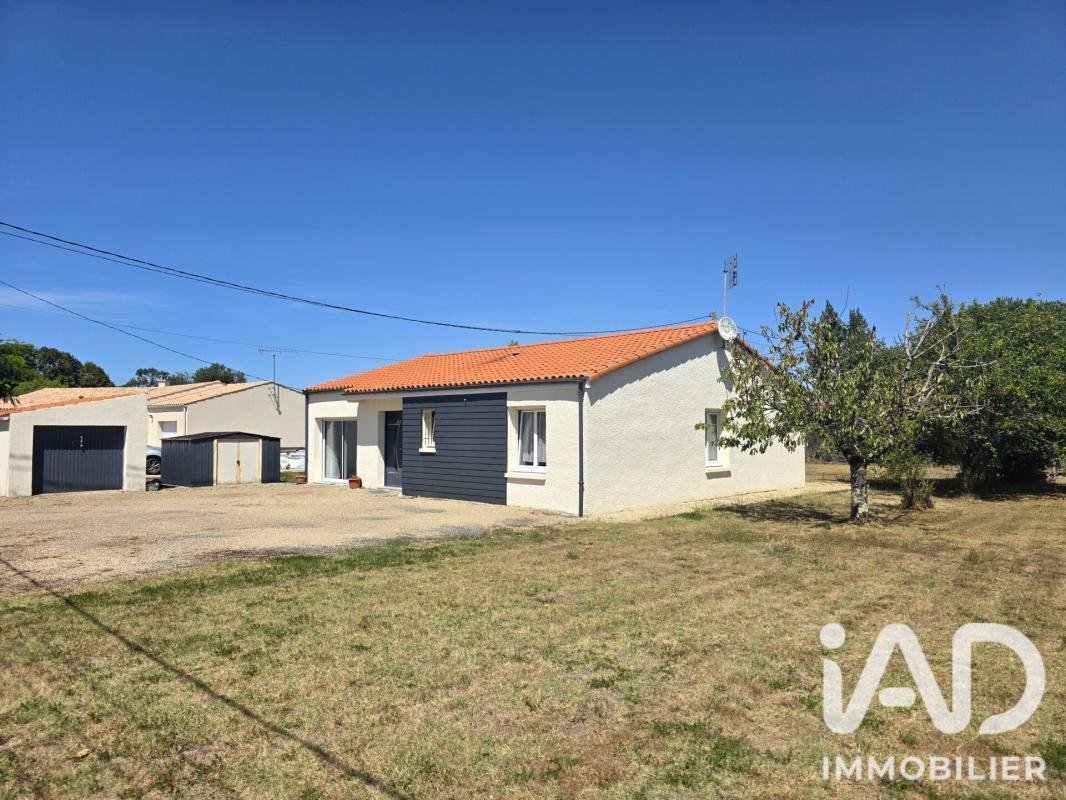 Maison 4 Pièce(s) Saint-Just-Luzac