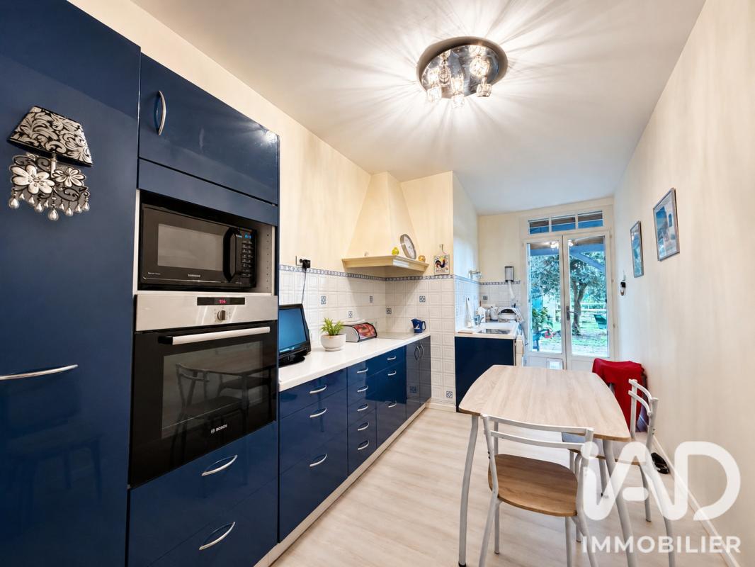 Maison 8 Pièce(s) Saint-Médard-de-Guizières - Photo 5