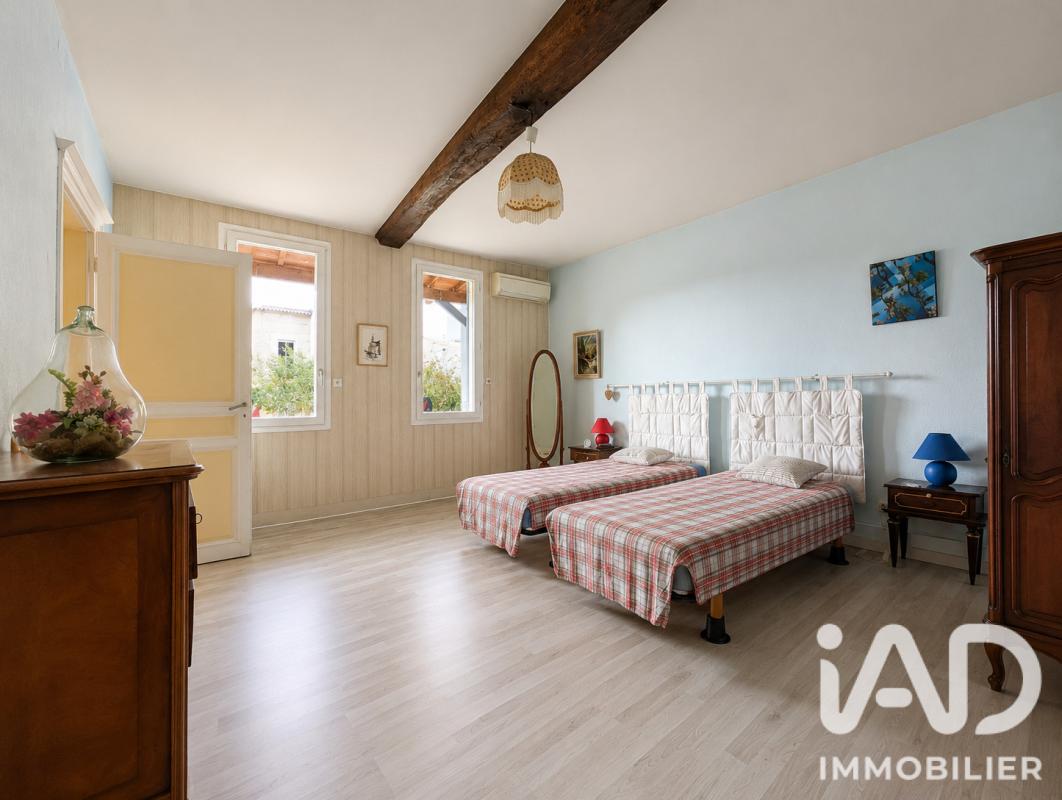 Maison 8 Pièce(s) Saint-Médard-de-Guizières - Photo 8