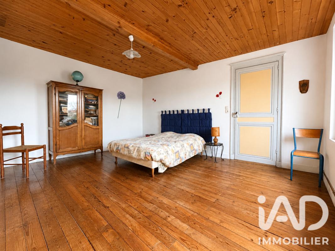 Maison 8 Pièce(s) Saint-Médard-de-Guizières - Photo 12