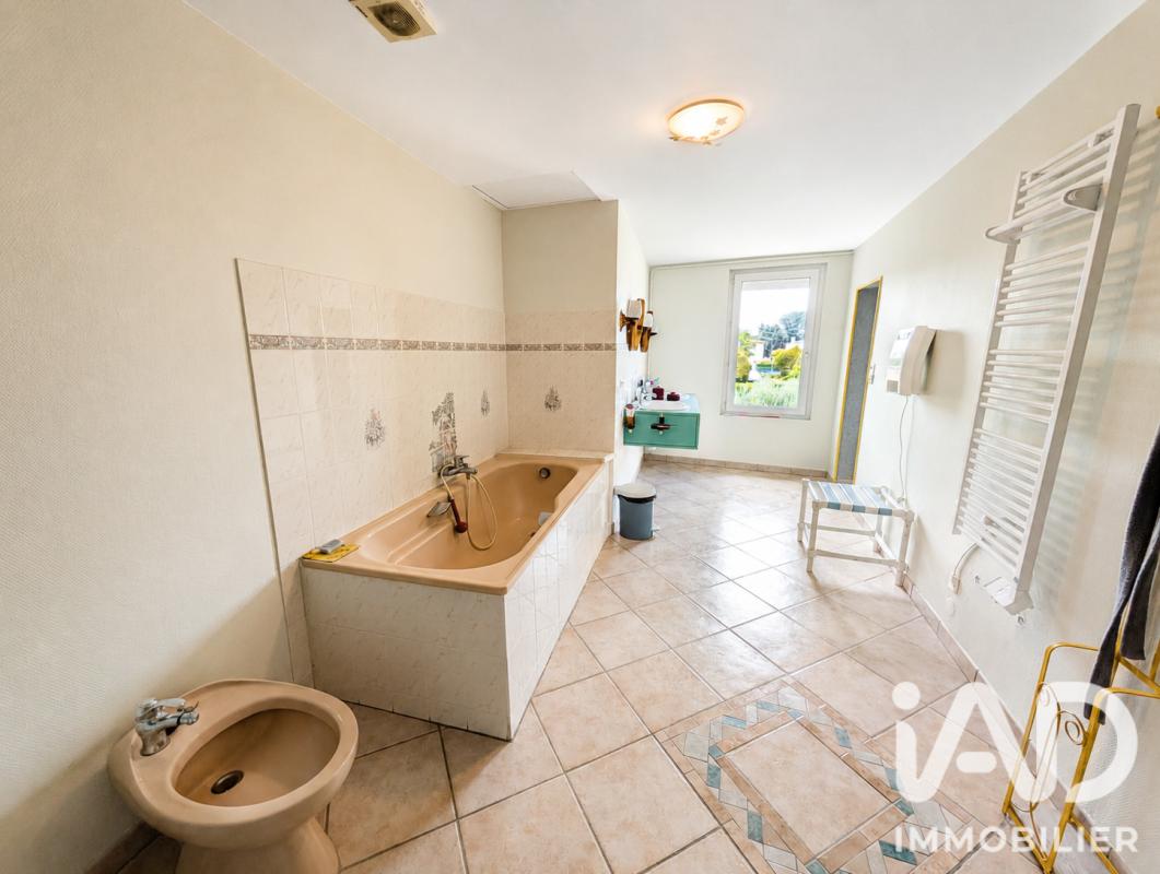 Maison 8 Pièce(s) Saint-Médard-de-Guizières - Photo 14