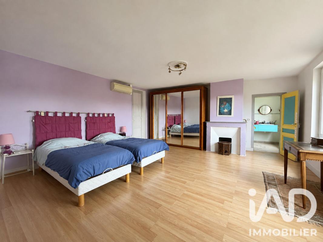 Maison 8 Pièce(s) Saint-Médard-de-Guizières - Photo 15