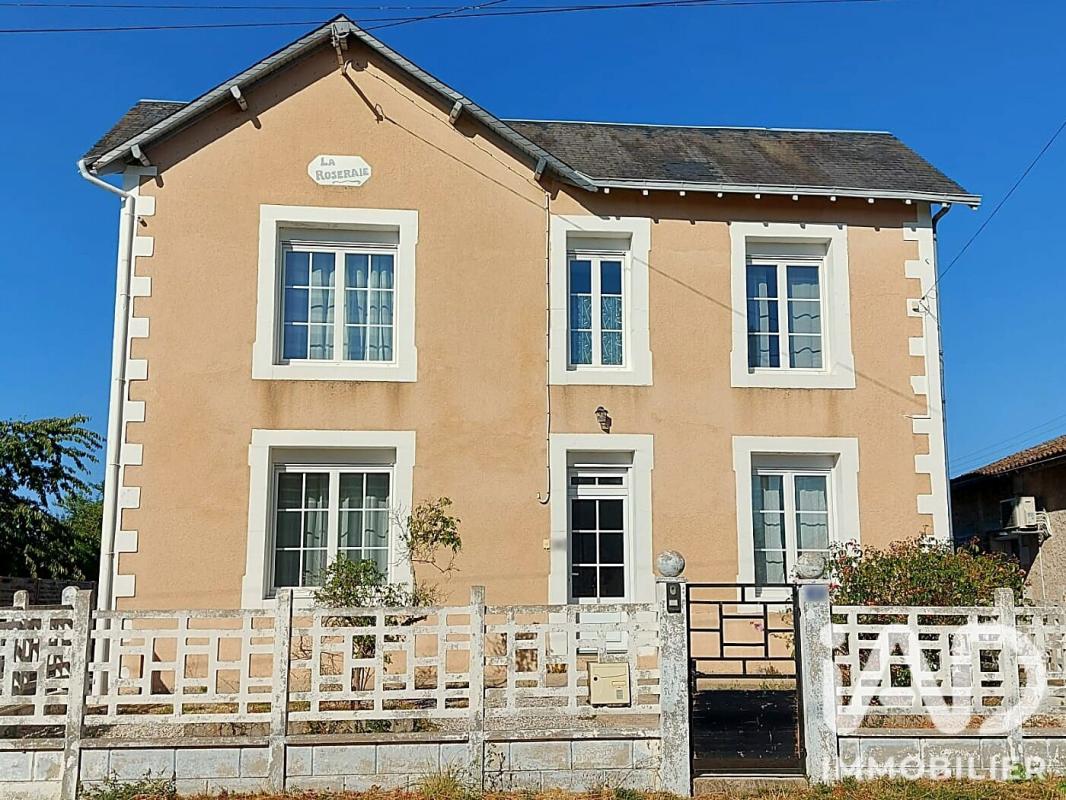 Maison 4 Pièce(s) Vasles