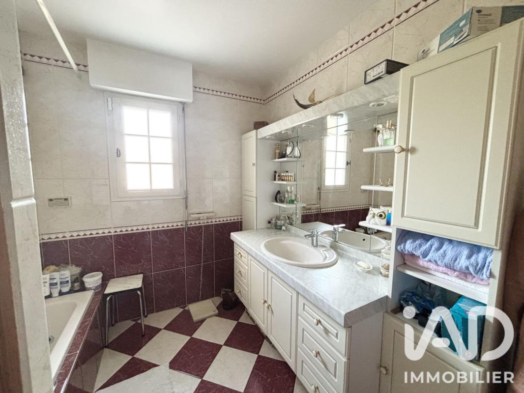 Maison 6 Pièce(s) Saint-Gaultier - Photo 11