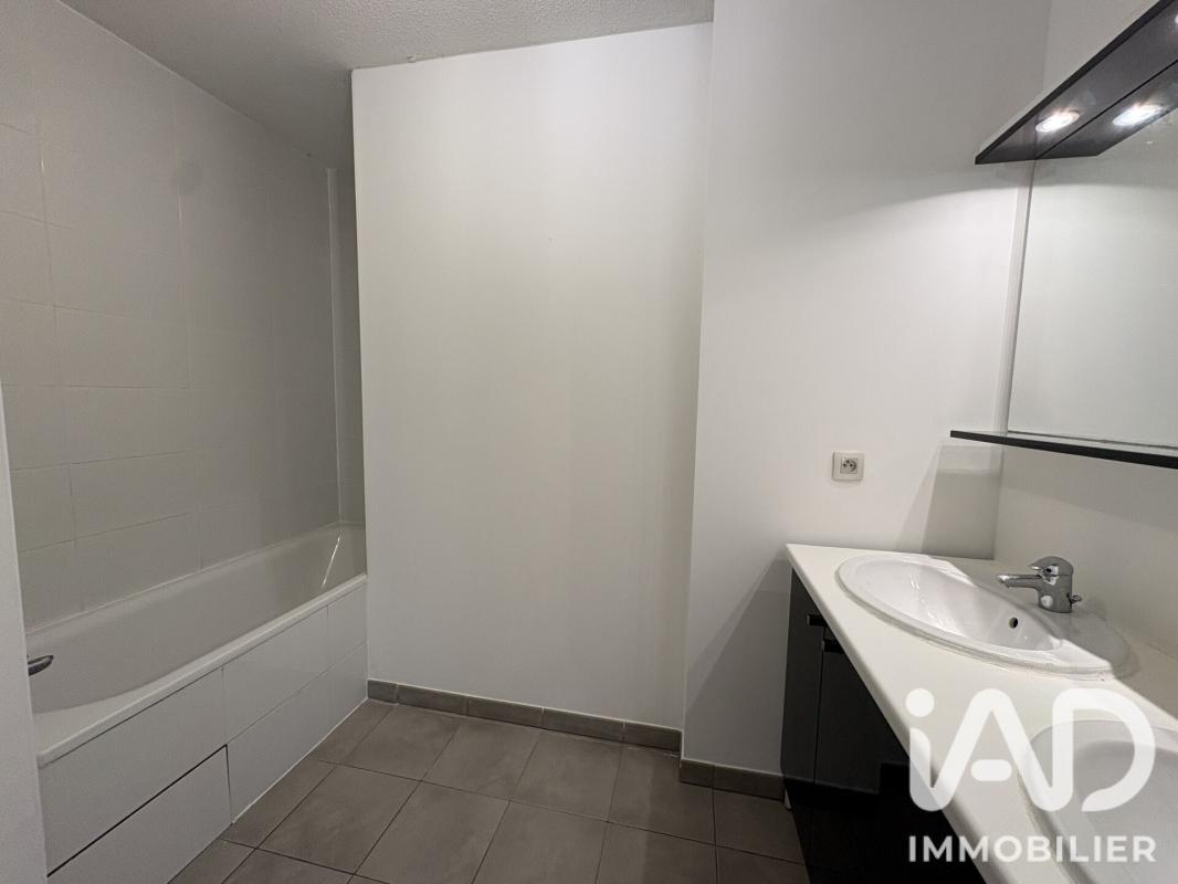 Appartement 3 Pièce(s) Fargues-Saint-Hilaire - Photo 9