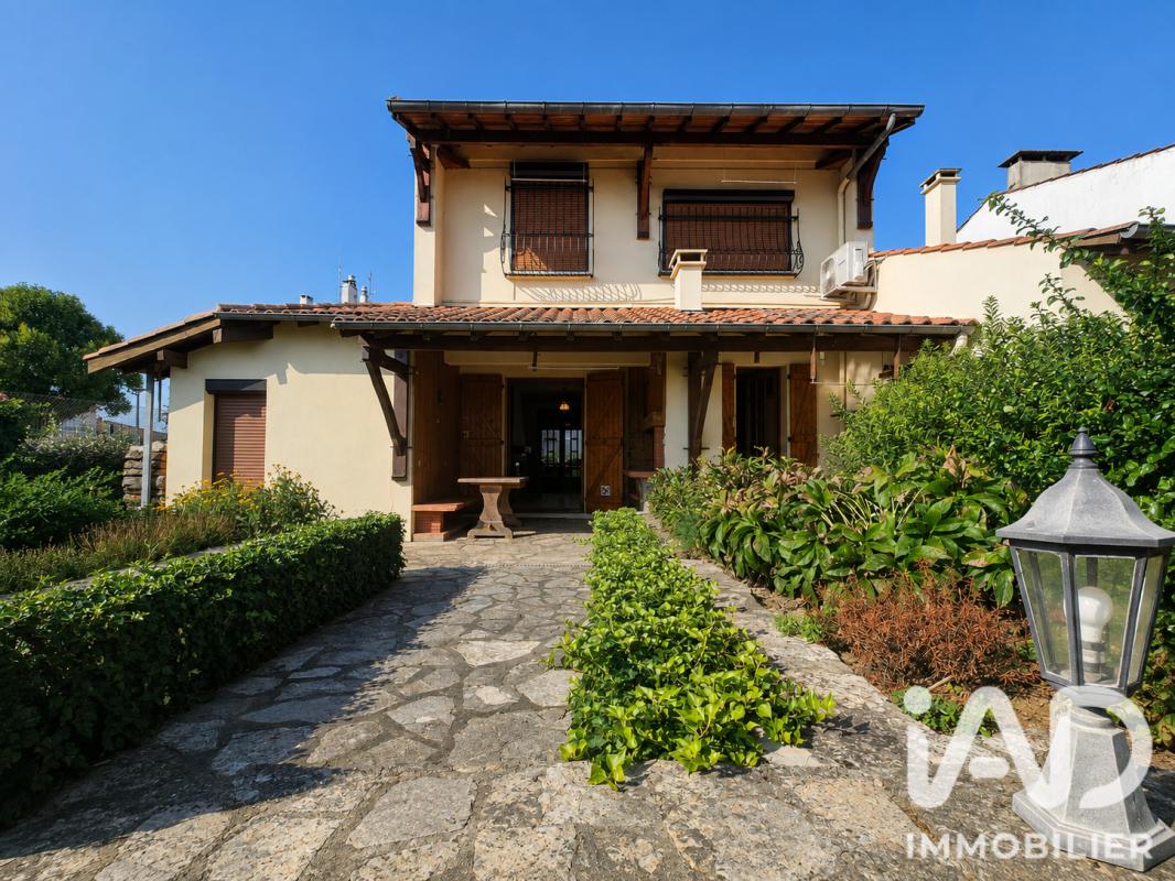 Maison 4 Pièce(s) Castelsarrasin