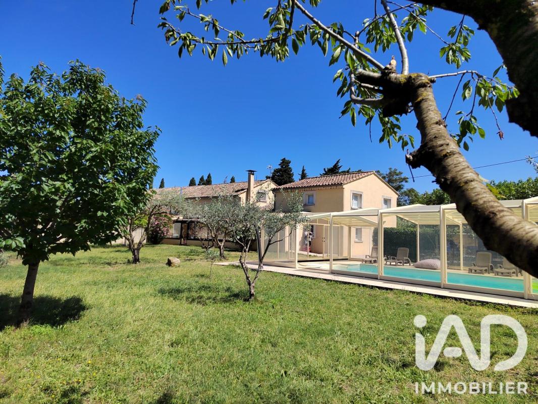 Ferme 8 Pièce(s) Camaret-sur-Aigues