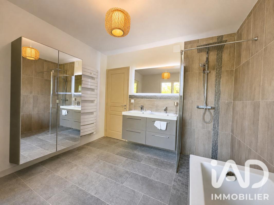 Maison 8 Pièce(s) Sainte-Mesme - Photo 8