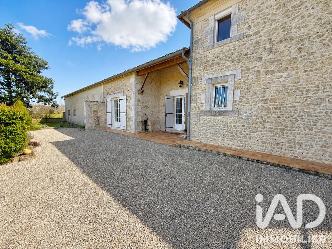 Maison 7 Pièce(s) Baignes-Sainte-Radegonde - Photo 24