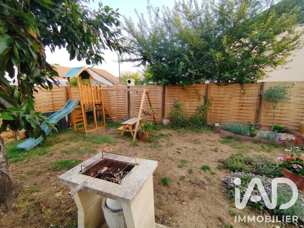 Maison 4 Pièce(s) Nazelles-Négron - Photo 13