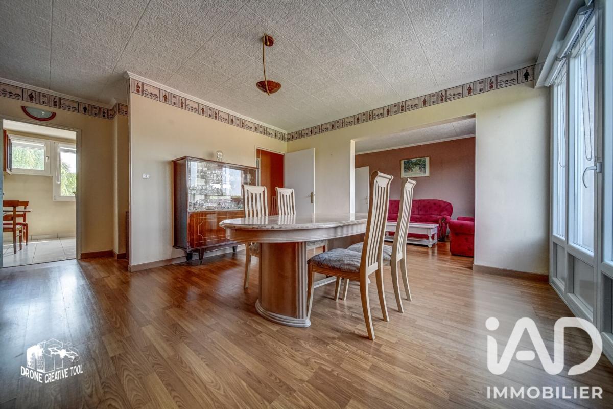 Appartement 5 Pièce(s) Neufchef