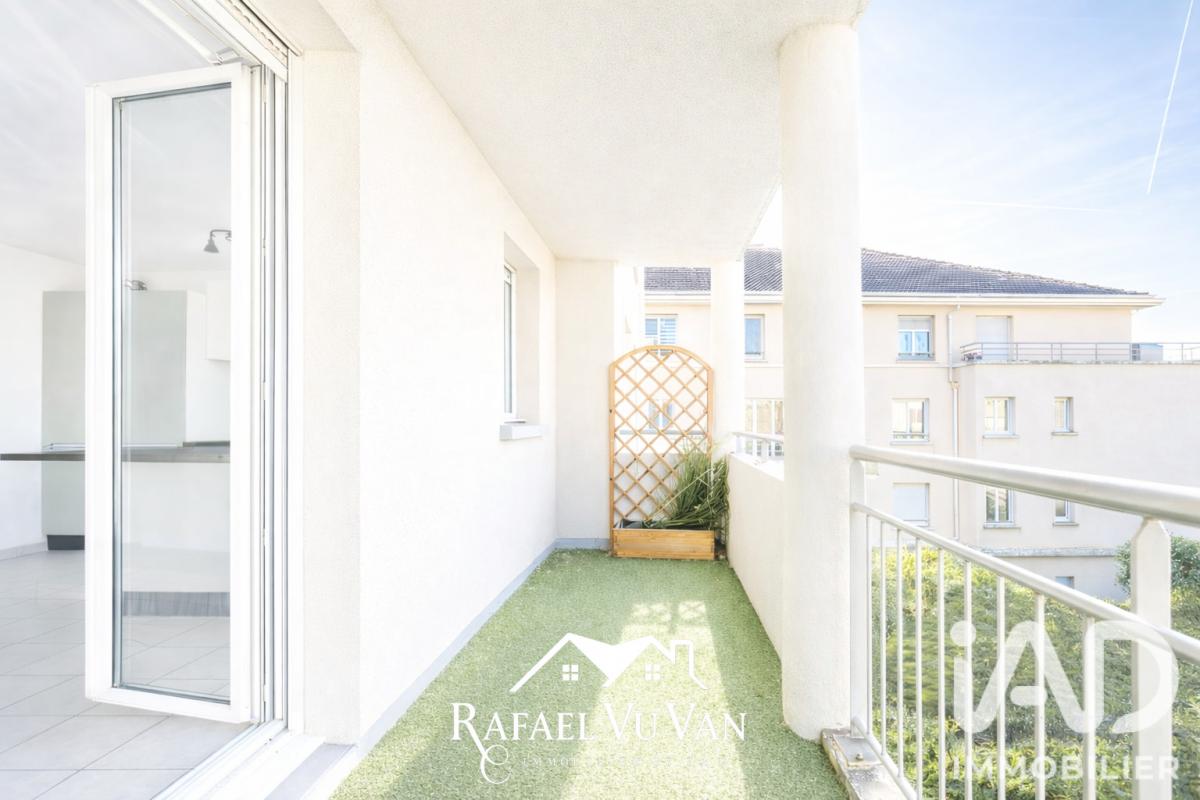 Appartement 3 Pièce(s) Neuilly-sur-Marne