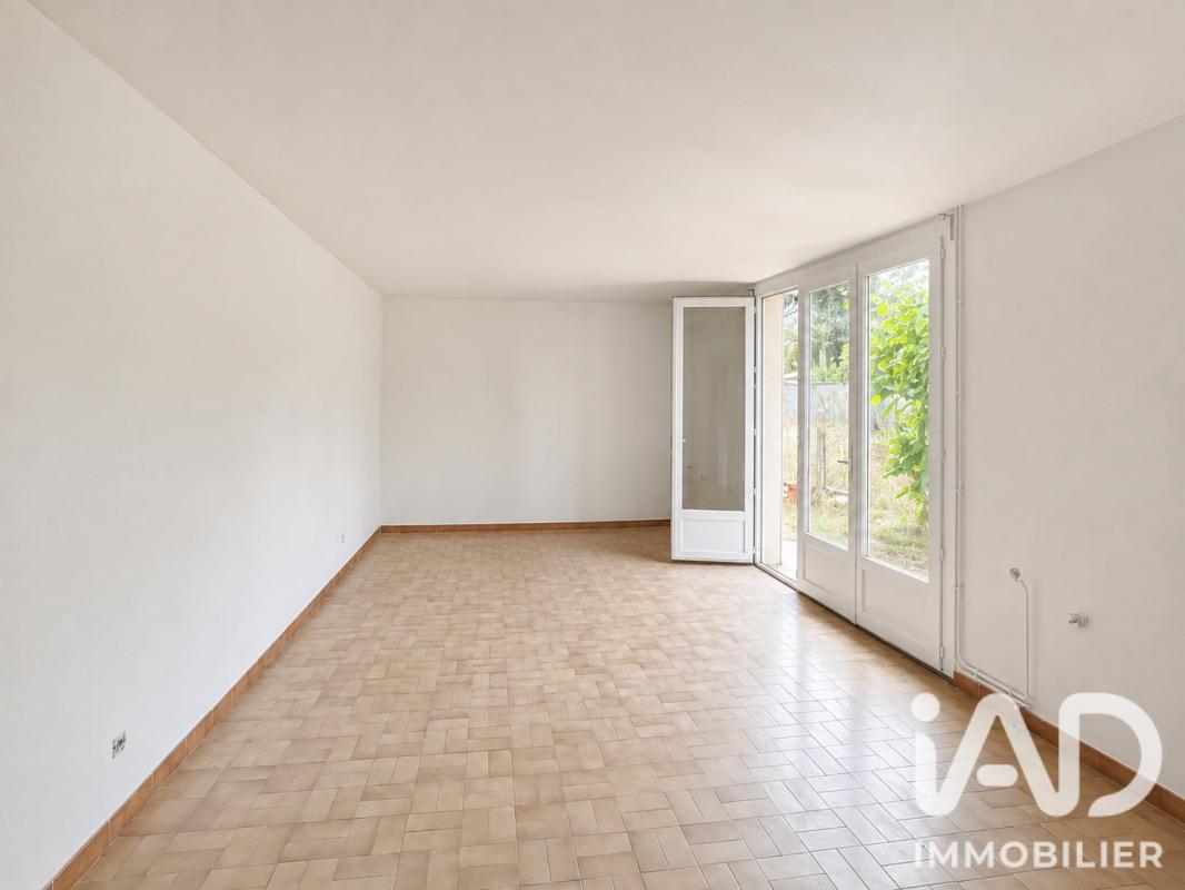 Maison 4 Pièce(s) Saint-Aigulin - Photo 2