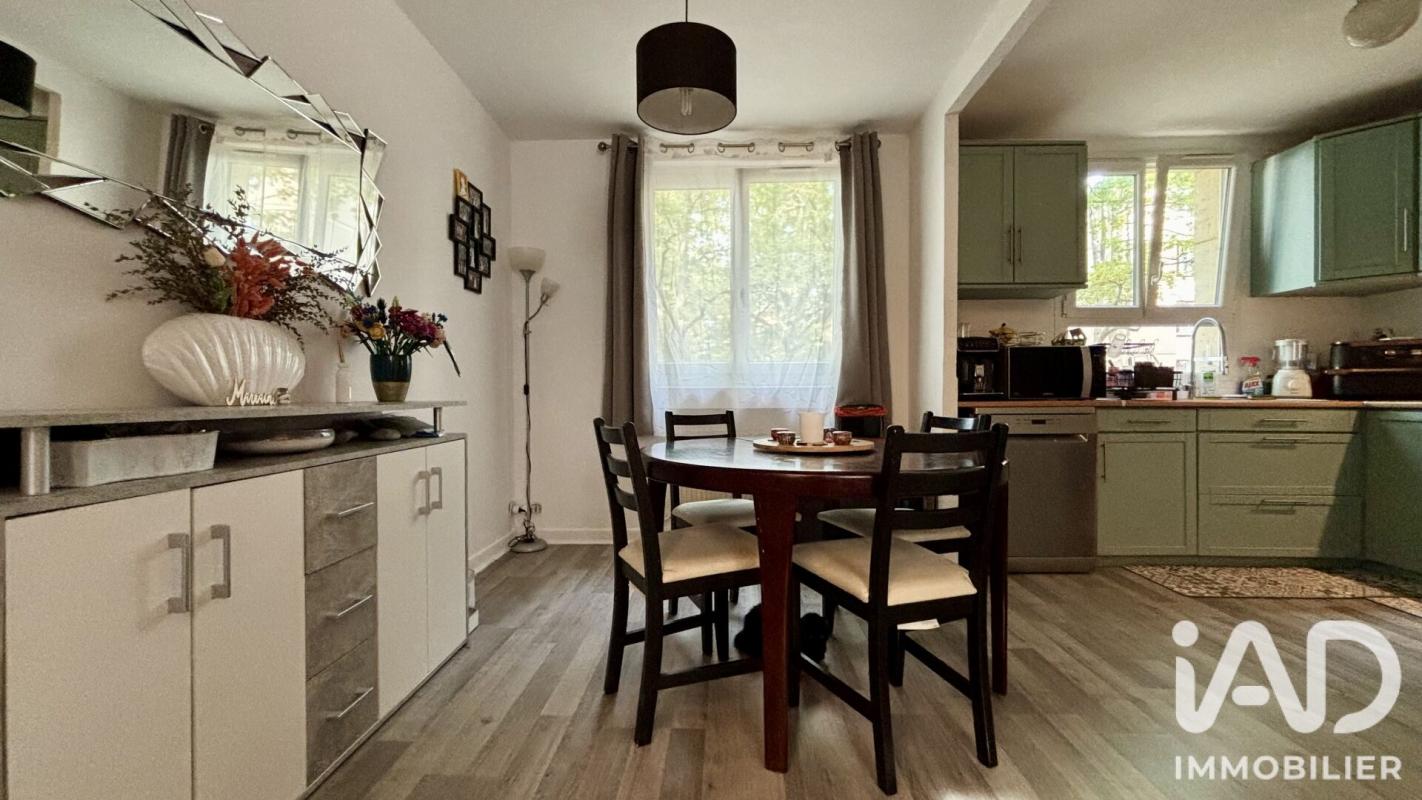 Appartement 3 Pièce(s) Sainte-Geneviève-des-Bois - Photo 2