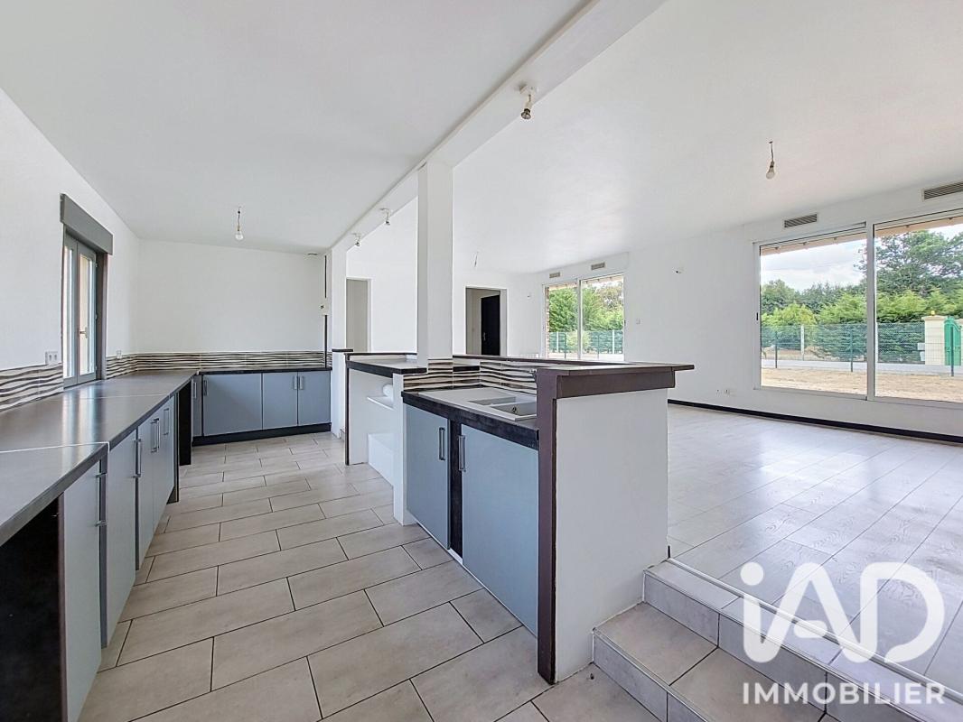 Maison 6 Pièce(s) Arelaune-en-Seine