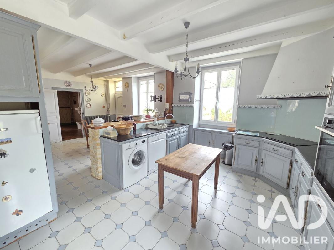 Maison 10 Pièce(s) Blanzay - Photo 3