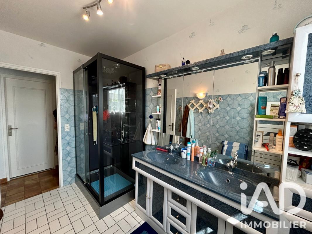 Maison 5 Pièce(s) Brain-sur-Allonnes - Photo 9
