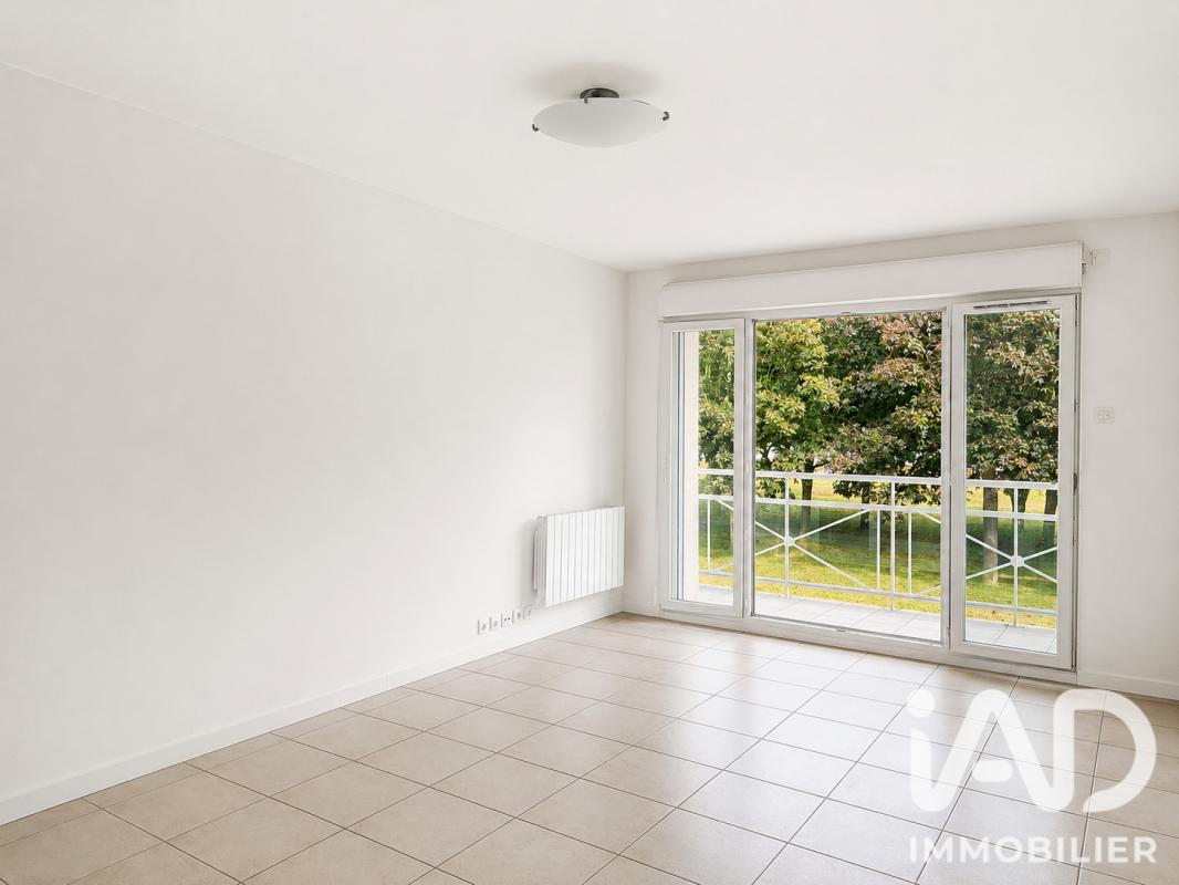 Appartement 4 Pièce(s) Jouy-le-Moutier