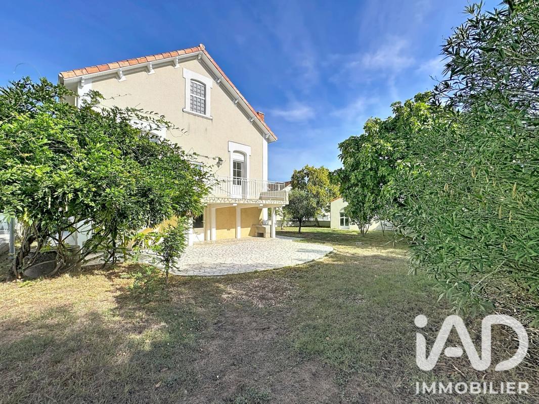Maison 5 Pièce(s) L'Isle-d'Espagnac - Photo 4