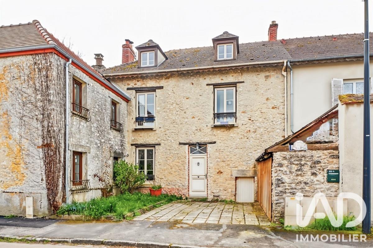 Maison ancienne 7 Pièce(s) Chenoise-Cucharmoy