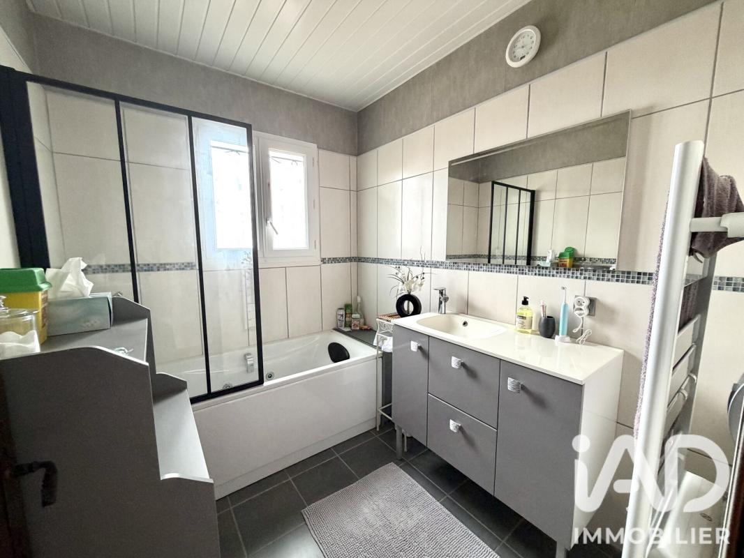 Maison 6 Pièce(s) Saint-Paul-les-Fonts - Photo 8
