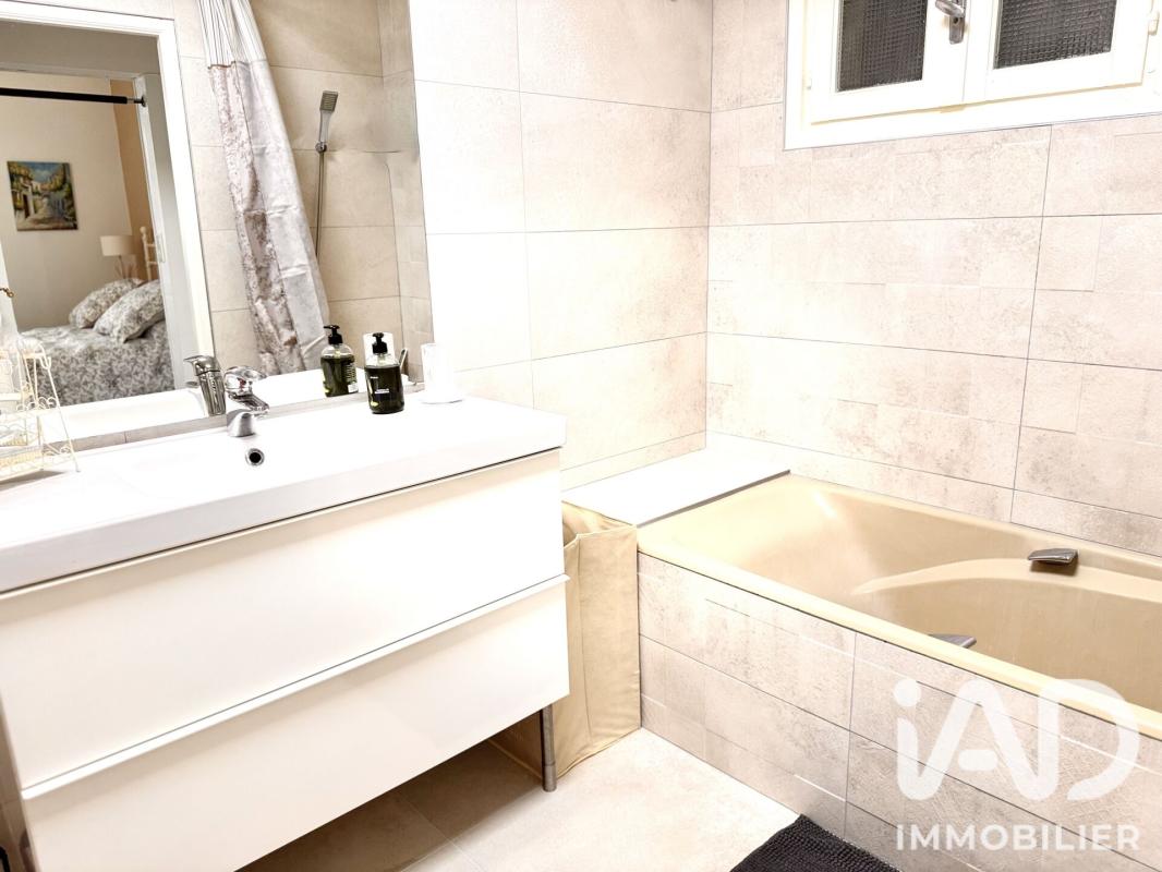 Maison 7 Pièce(s) Amendeuix-Oneix - Photo 12