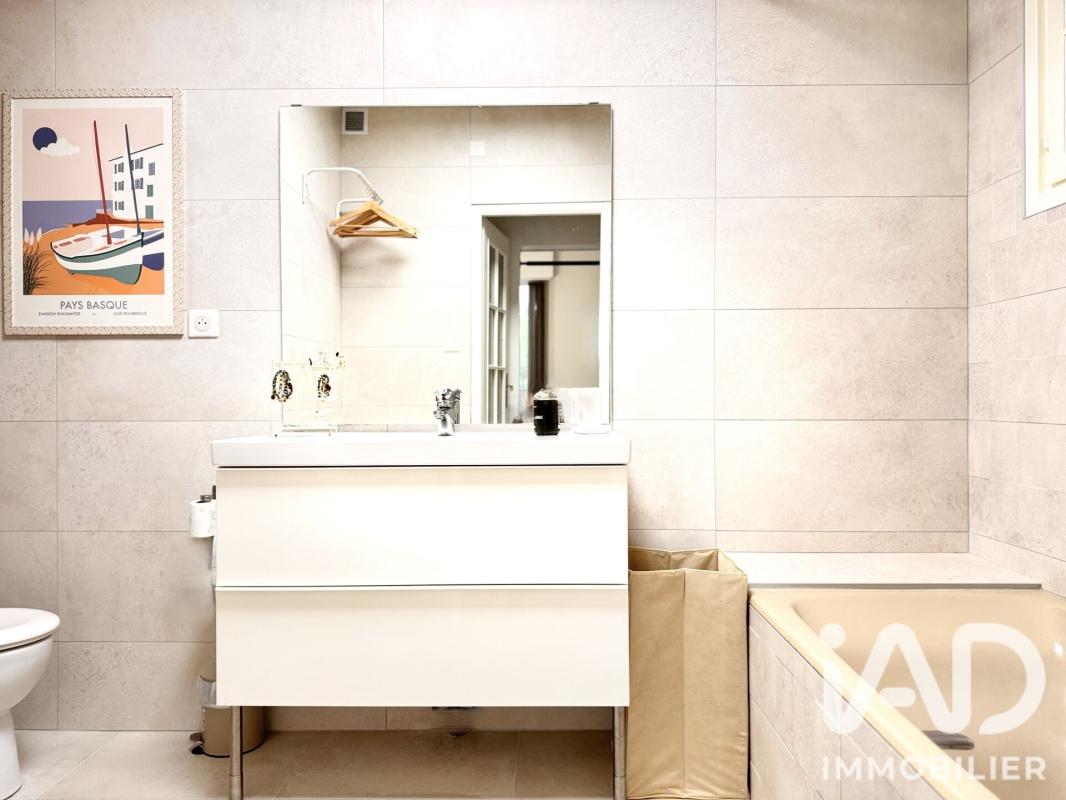 Maison 7 Pièce(s) Amendeuix-Oneix - Photo 13