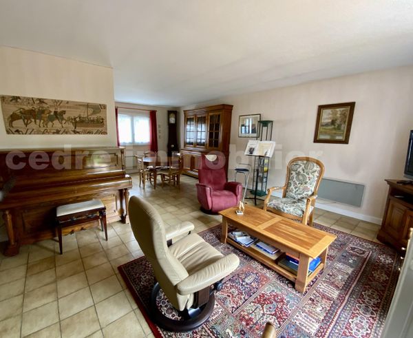 Maison de ville 5 Pièce(s) SAINT-PRYVE-SAINT-MESMIN