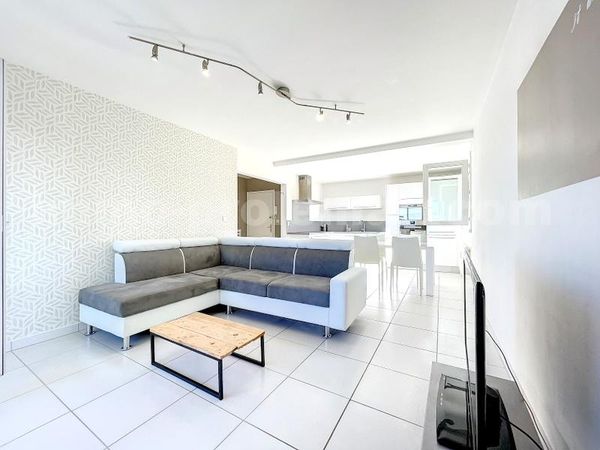 Appartement 2 Pièce(s) VILLE-LA-GRAND