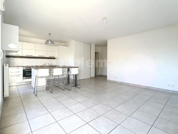 Apartment 3 Rooms VETRAZ-MONTHOUX