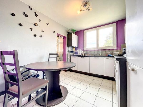 Apartment 4 Rooms VILLE-LA-GRAND