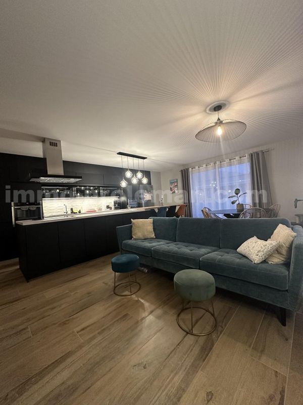 Apartment 3 Rooms CRANVES-SALES
